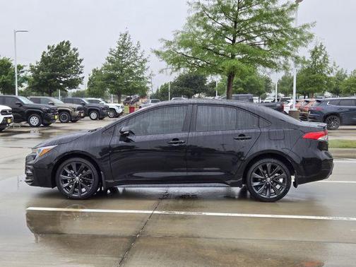 Midnight Black Metallic 2024 Toyota Corolla SE