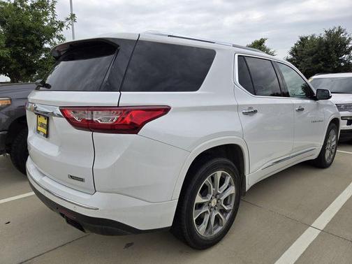 Summit White 2018 Chevrolet Traverse Premier