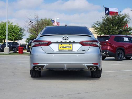 Celestial Silver Metallic/Midnight Black Metallic 2023 Toyota Camry XSE