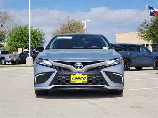 Celestial Silver Metallic/Midnight Black Metallic 2023 Toyota Camry XSE
