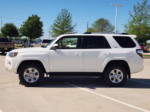 Ice 2024 Toyota 4Runner SR5