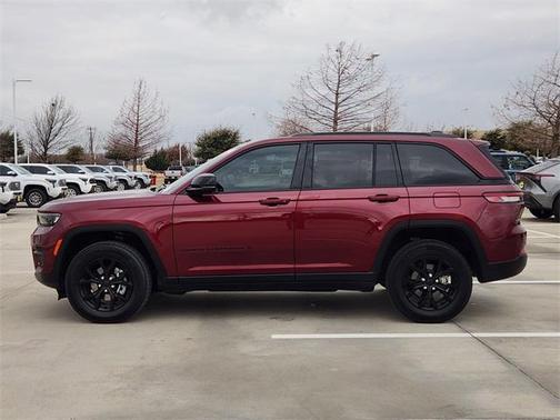 2024 Jeep Grand Cherokee Altitude