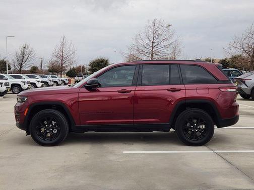 2024 Jeep Grand Cherokee Altitude