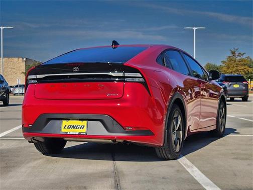 2026 Toyota Prius Plug-In Hybrid SE