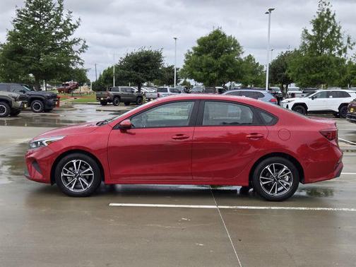 Currant Red 2022 Kia Forte LXS