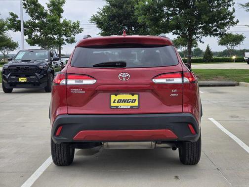 Barcelona Red Metallic 2022 Toyota Corolla Cross LE