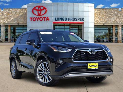 Midnight Black Metallic 2024 Toyota Highlander Platinum