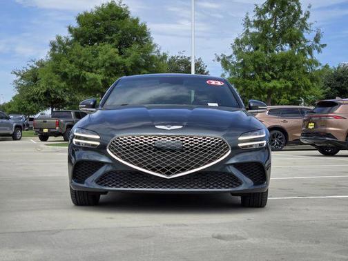 Hallasan Green 2023 Genesis G70 2.0T RWD