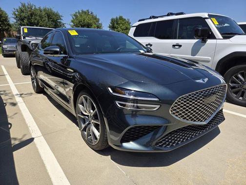 Hallasan Green 2023 Genesis G70 2.0T RWD