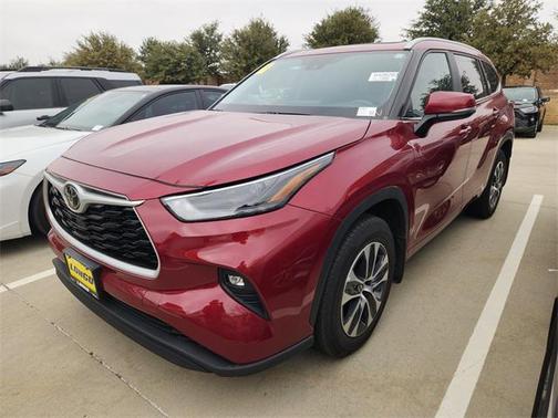 2023 Toyota Highlander XLE