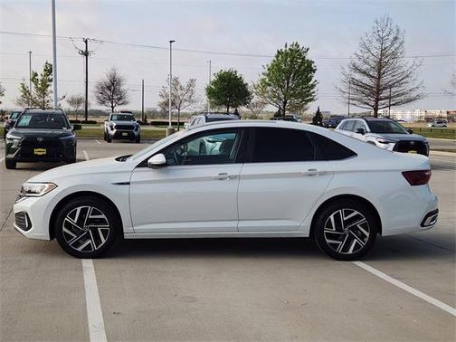 Opal White Pearl 2024 Volkswagen Jetta 1.5T SEL