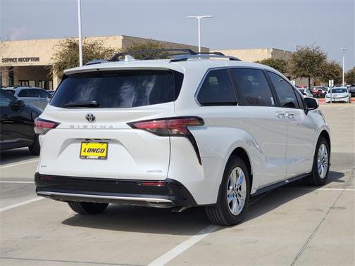 2026 Toyota Sienna Limited