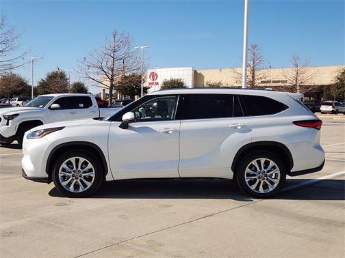 2023 Toyota Highlander Hybrid Limited