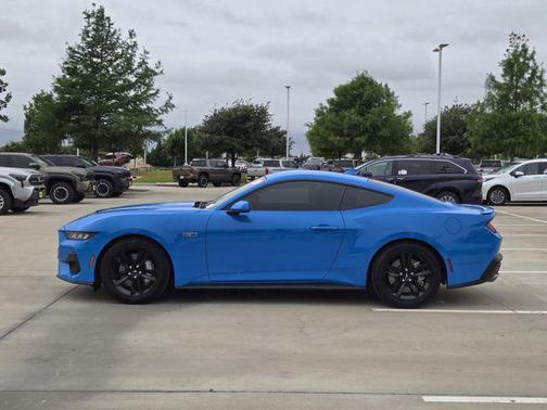 Grabber Blue Metallic 2025 Ford Mustang GT