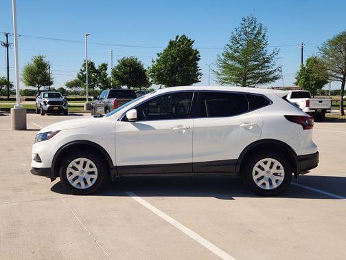 2020 Nissan Rogue Sport S