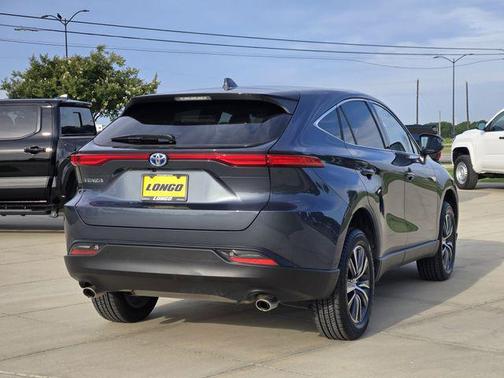 Coastal Gray 2024 Toyota Venza LE