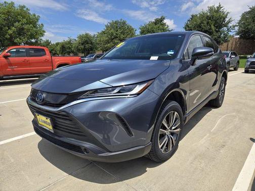 Coastal Gray 2024 Toyota Venza LE