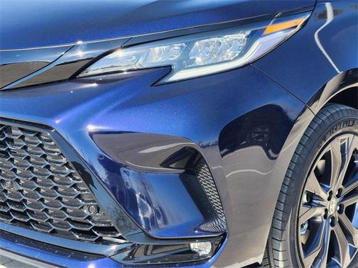 2026 Toyota Sienna XSE 7 Passenger