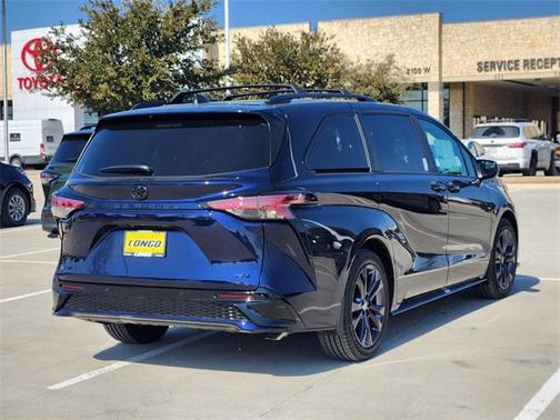 2026 Toyota Sienna XSE 7 Passenger