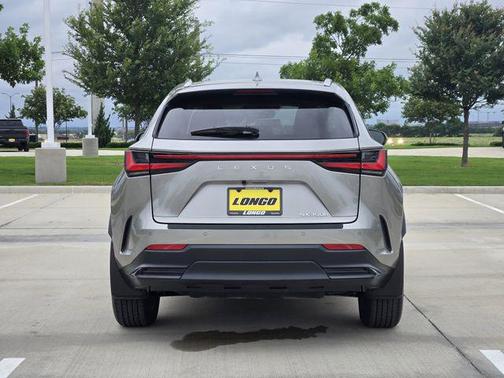 Atomic Silver 2025 Lexus NX 350h Luxury