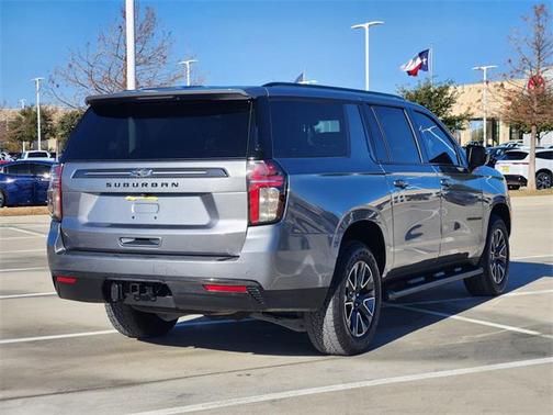2022 Chevrolet Suburban 4WD Z71