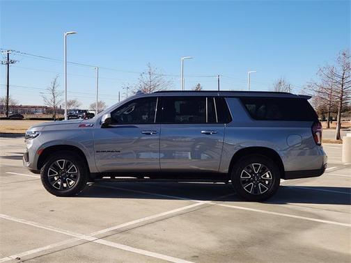 2022 Chevrolet Suburban 4WD Z71