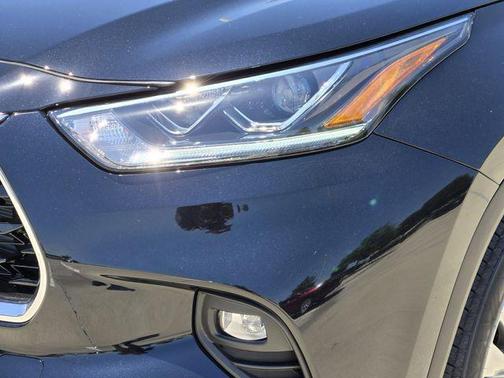 Midnight Black Metallic 2026 Toyota Highlander Hybrid Platinum