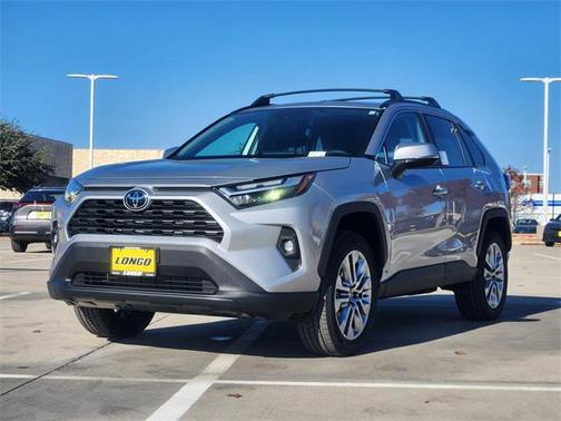 2025 Toyota RAV4 XLE Premium