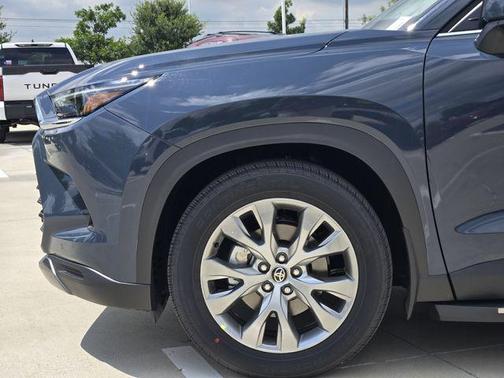 Storm Cloud 2026 Toyota Grand Highlander Limited