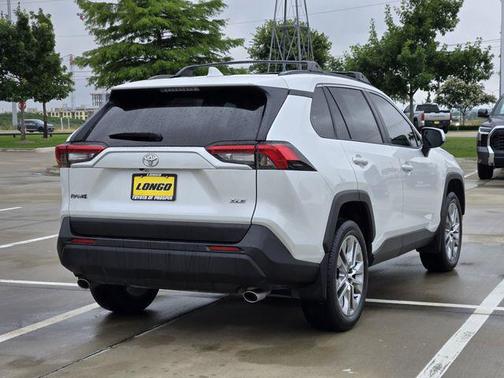 Pearl 2024 Toyota RAV4 XLE Premium