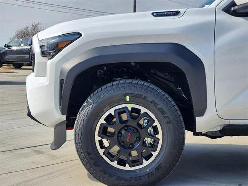 2026 Toyota Tacoma Hybrid TRD Off Road