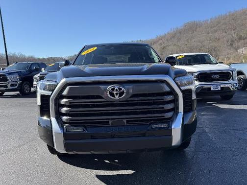 2022 Toyota Tundra LIMITED