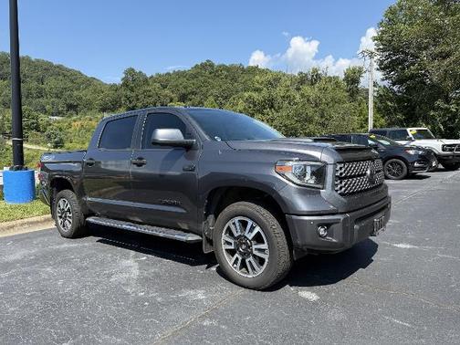 2018 Toyota Tundra SR5