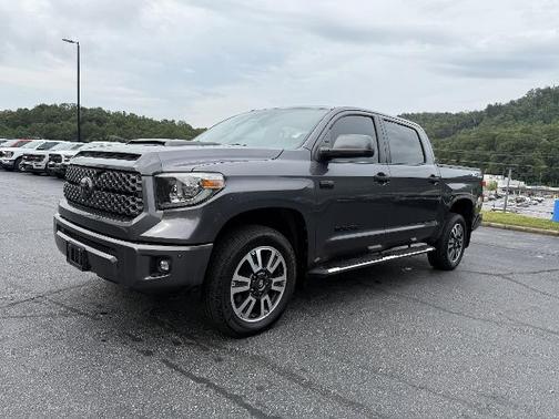 2018 Toyota Tundra SR5