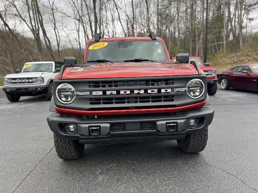 2023 Ford Bronco BLACK DIAMOND