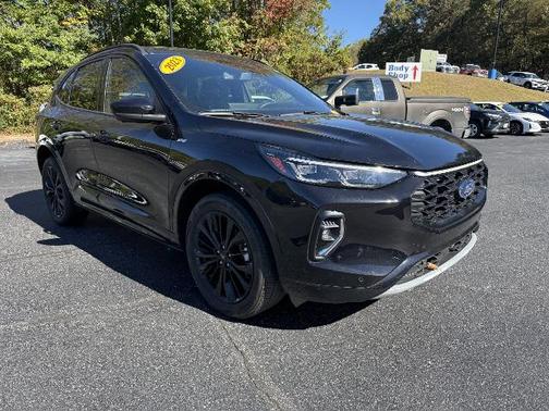 2023 Ford Escape ST-LINE ELITE