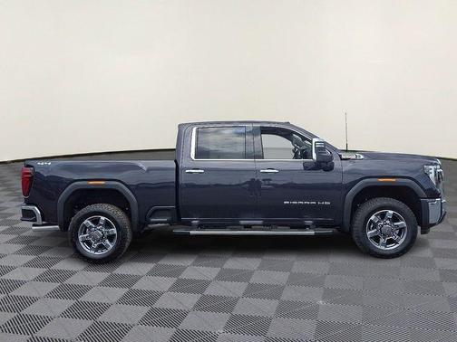 2025 GMC Sierra 3500 SLT