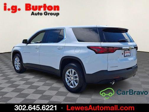 Summit White 2023 Chevrolet Traverse LS