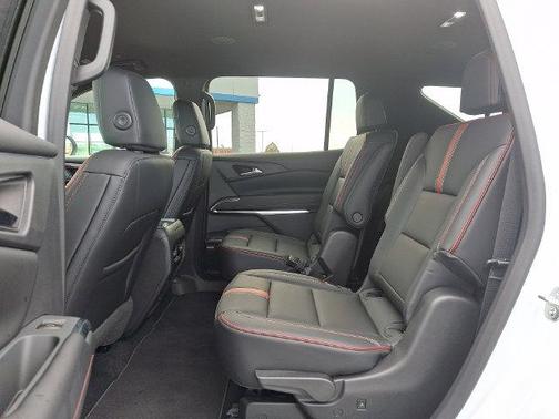 Polar White 2027 Chevrolet Traverse RS