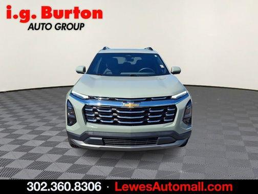 Green 2025 Chevrolet Equinox LT