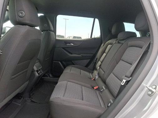 Sterling Gray Metallic 2027 Chevrolet Equinox LT