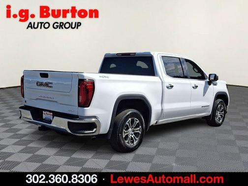 Summit White 2025 GMC Sierra 1500 SLT