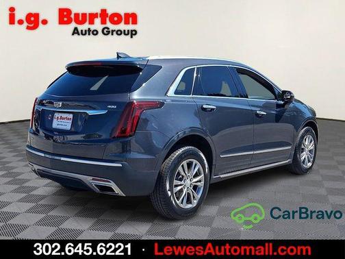 Wilder Metallic 2022 Cadillac XT5 Premium Luxury