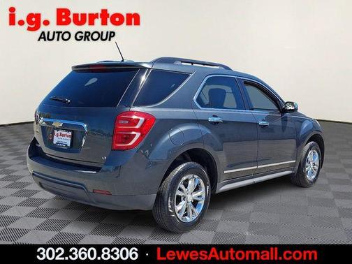 Gray Metallic 2017 Chevrolet Equinox LT