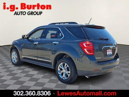 Gray Metallic 2017 Chevrolet Equinox LT