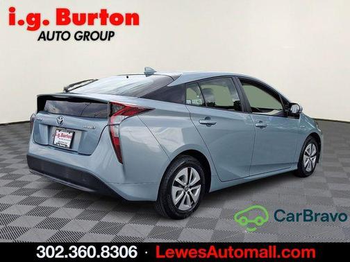 Pearl 2017 Toyota Prius Three