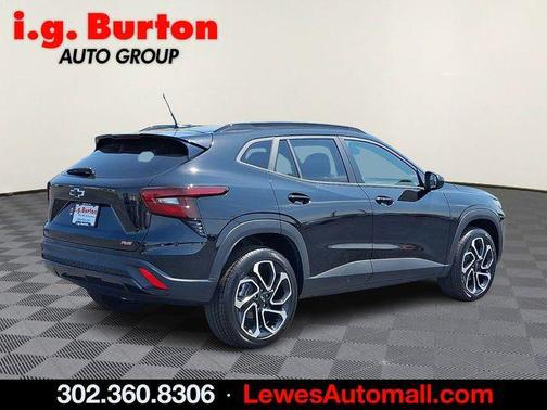 Black 2026 Chevrolet Trax 2RS