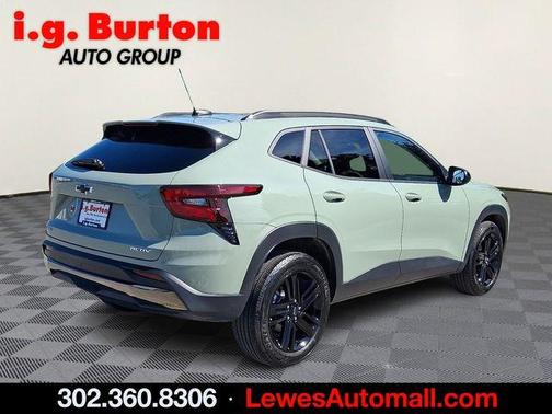 Green 2025 Chevrolet Trax ACTIV