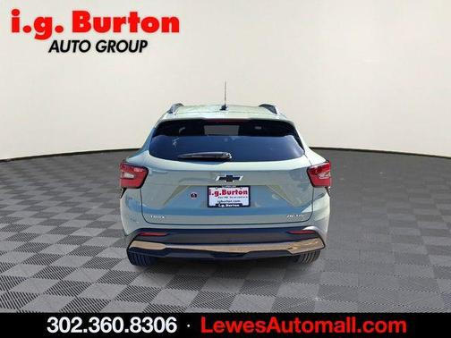 Green 2025 Chevrolet Trax ACTIV