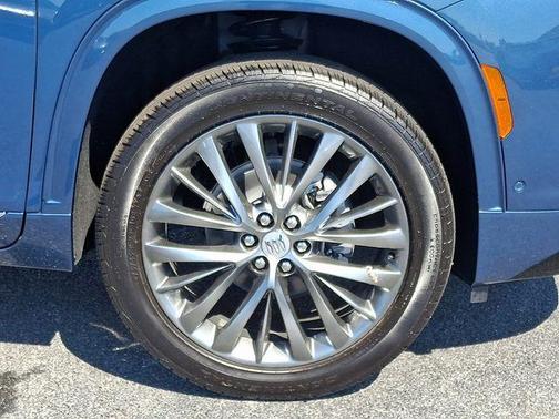 Ocean 2026 Buick Enclave Avenir